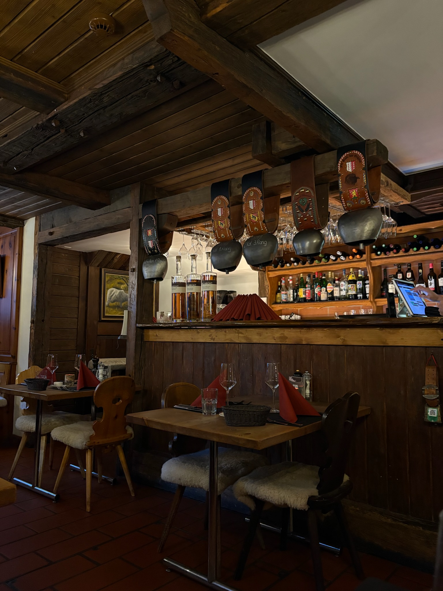 Restaurant Schäferstube Zermatt – Cozy Swiss Restaurant Famous for Grilled Lamb